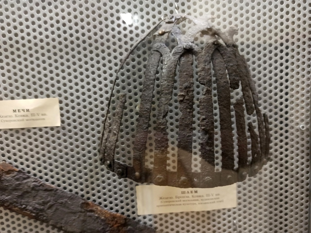 Из фондов КОКМ имени П.В. Алабина. Экспозиция «Россия-Вятка: особенности национальной истории»