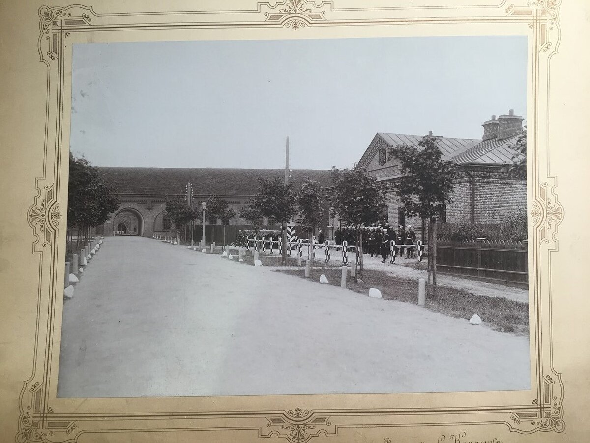 Казармы в крепости Осовец. 1900-е гг. Фотография С. Карасик. Из собрания ГМЗ «Царское Село».