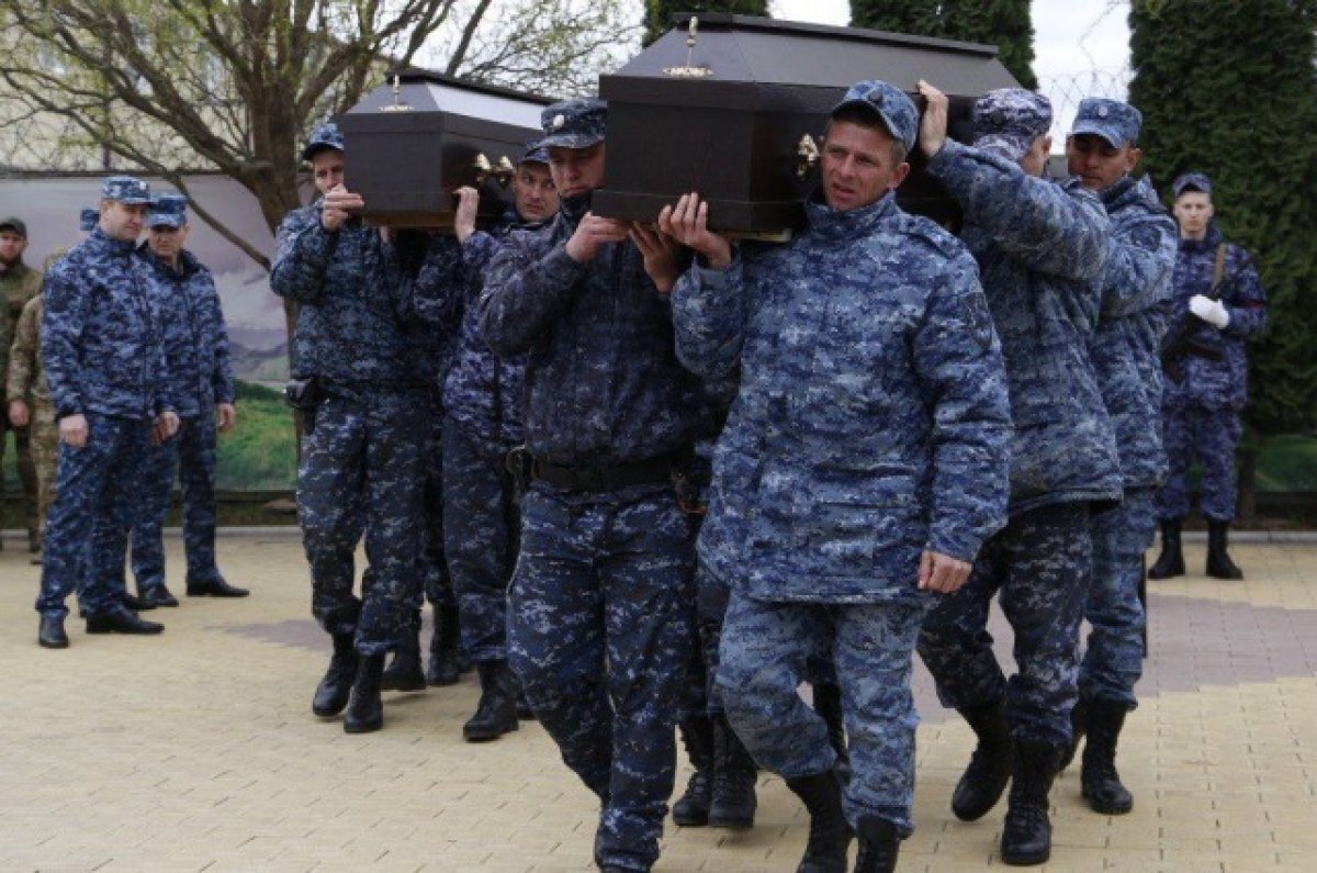    Коллеги простились с сотрудниками МВД, погибшими при исполнении в Ингушетии