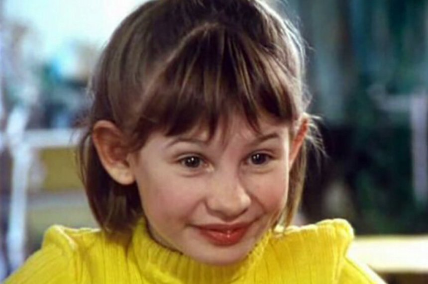 Смешная лопоухая девочка из «Ералаша», воплощавшая на экране образы занудных отличниц и зазнаек, знакома многим зрителям.