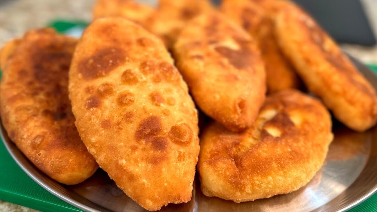 Как приготовит Жареные Пирожки с Картошкой. Рецепты в гостях у Вани ...
