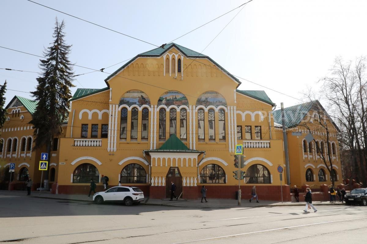 Окна и дверь установили в нижегородском Дворце пионеров | Нижегородская  правда | Дзен