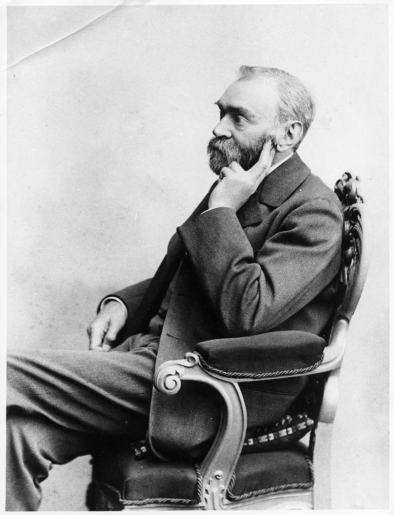 Альфред Нобель.