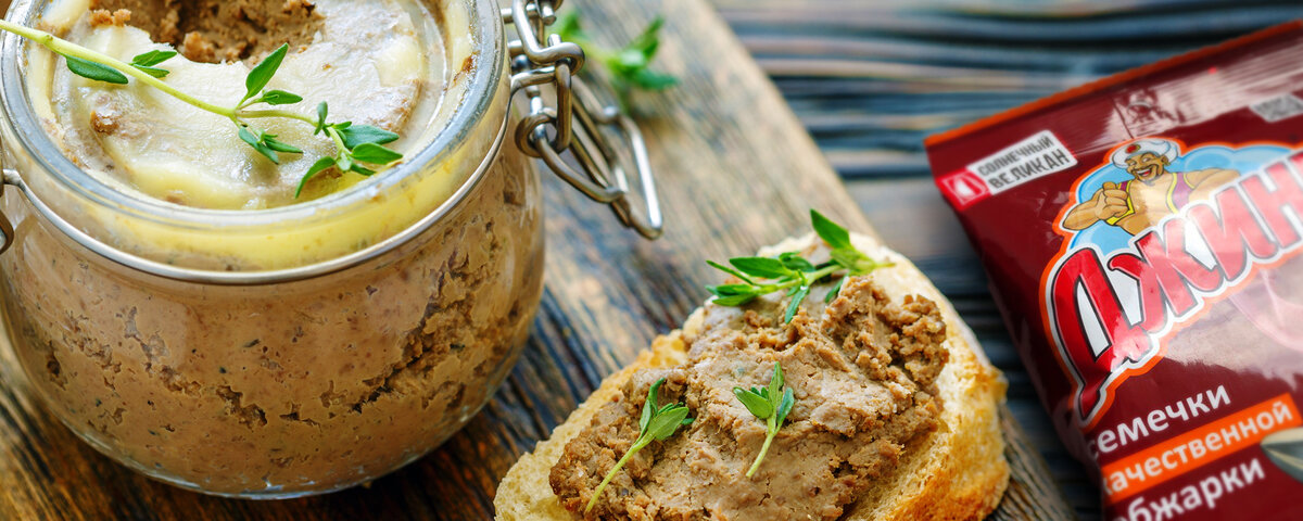 Хлеб с паштетом из семян подсолнечника Джинн