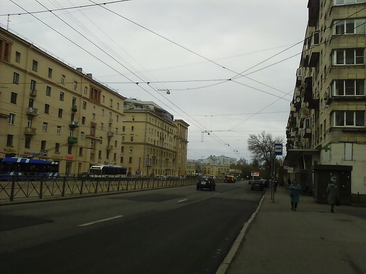 Фото автора Один из выходов из метро 