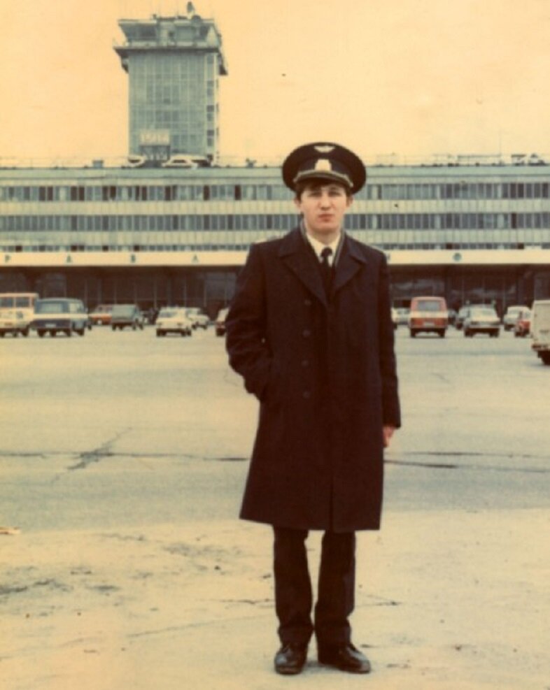 Виталий Агеев - после окончания работы в Азербайджанском управлении гражданской авиации (1991 год)