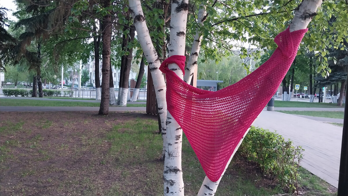 Моя простая  ажурная косынка спицами.