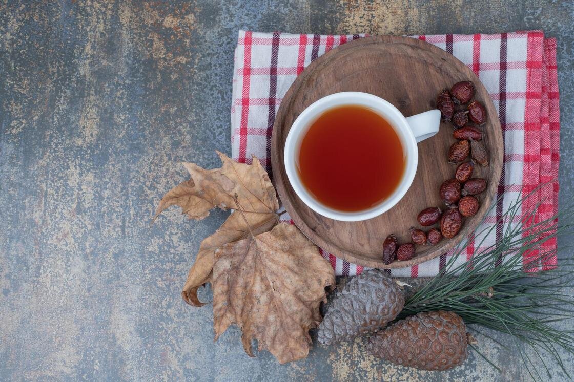    Чай из шиповника:Freepik