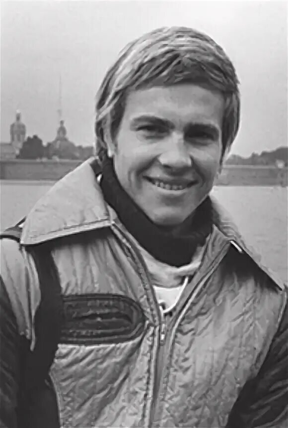 САЛЬНИКОВ. 