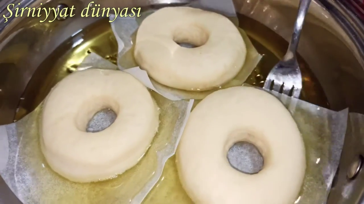 Готовим американские пончики. Оригинальный рецепт донатсов Krispy Kreme