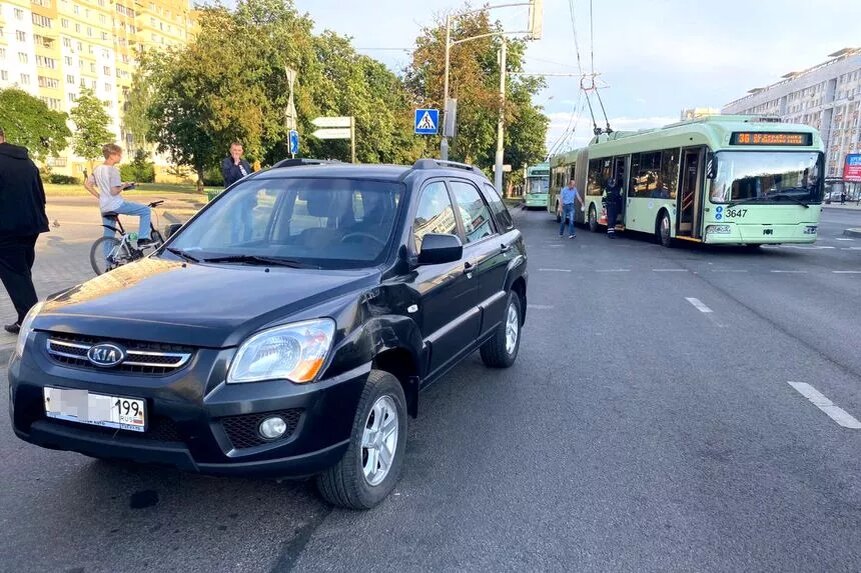 Не уступил дорогу автомобилю движущемуся по главной и совершил дтп