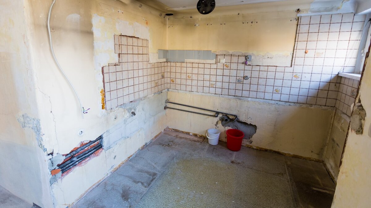 Что нужно проверить перед покупкой квартиры? | Реальная перепланировка ...