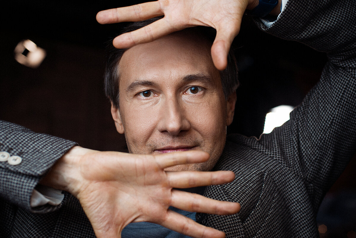 слова из шести букв. гонорар. моисеев маска. авторское вознаграждение иллюстрация. система вознаграждения.