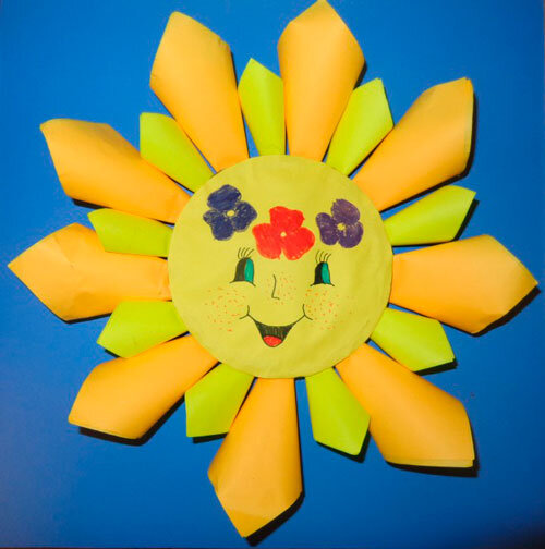 Поделка Солнышко из бумаги своими руками для детского сада. Пошаговый мастер-класс с фото