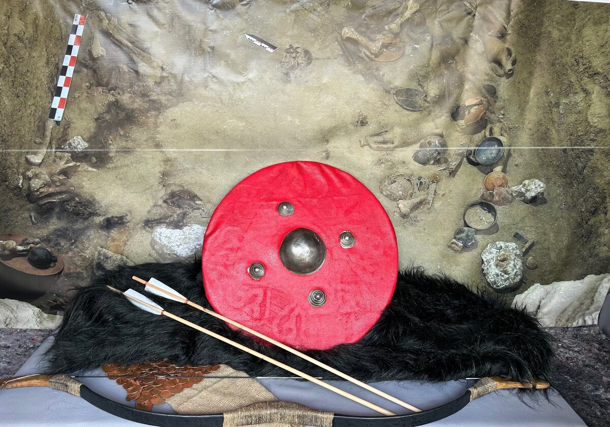 Выставка «Пристанище древнего воина» // Фото с сайта Бахчисарайского историко-культурного и археологического музея-заповедника 