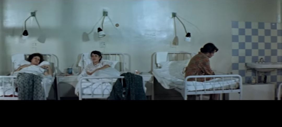 Кадры из фильма "Школьный вальс"