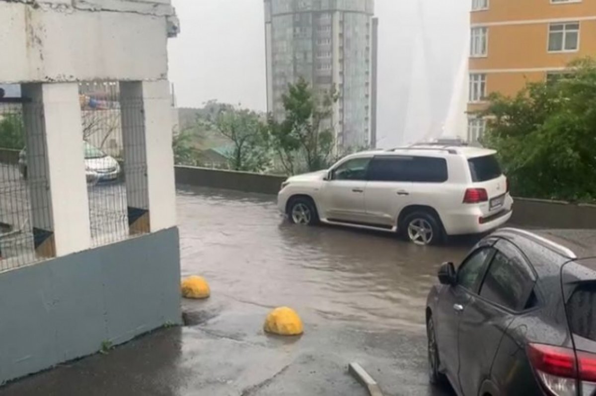    Дождь снова топит Владивосток: обстановка по районам