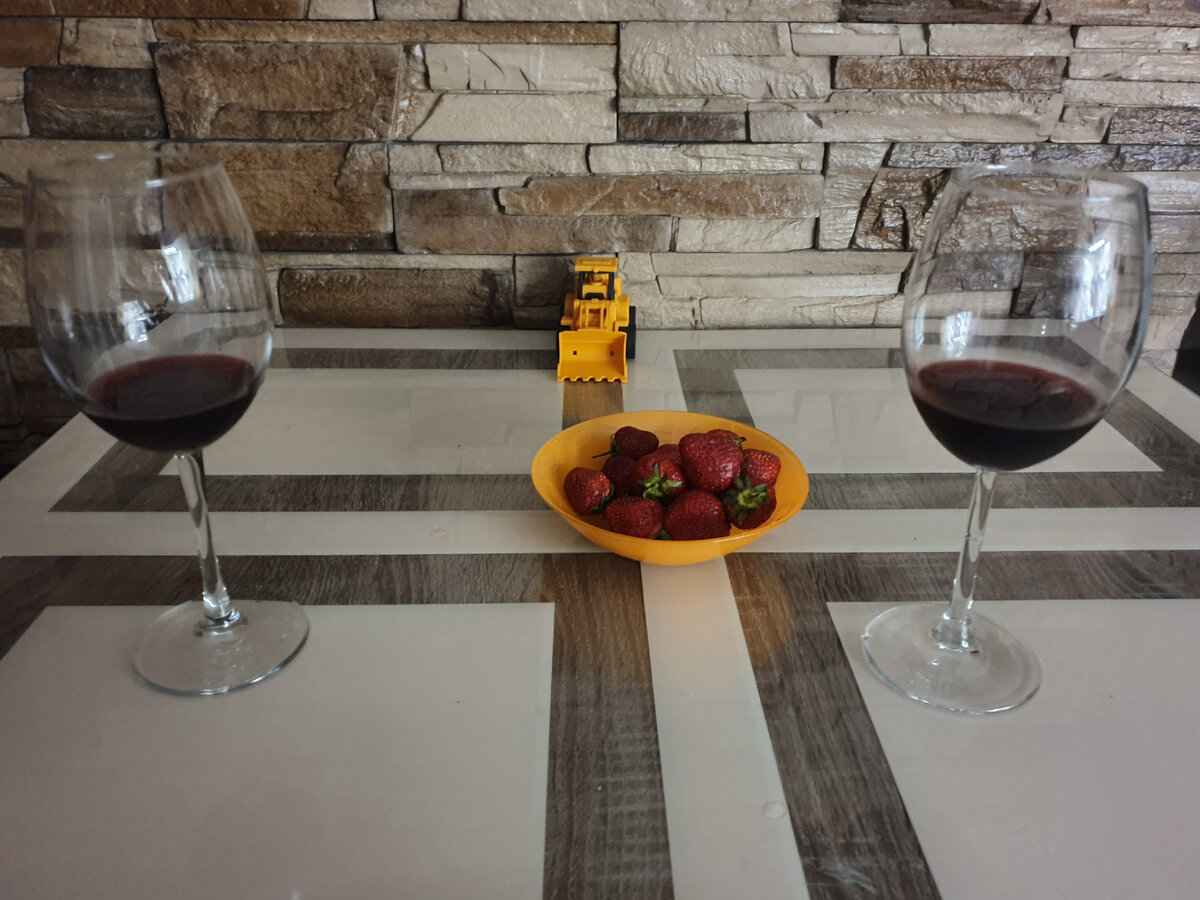 Винцо после отбоя ребенка)