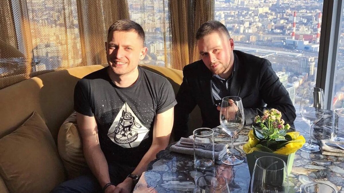     В Турции суд отказал в обжаловании пожизненных приговоров в отношении партнеров Эрика Гафарова Владимира Сухоплюева и Николая Филиппова. Об этом сообщил блогер Андрей Алистаров в своем Telegram-канале.