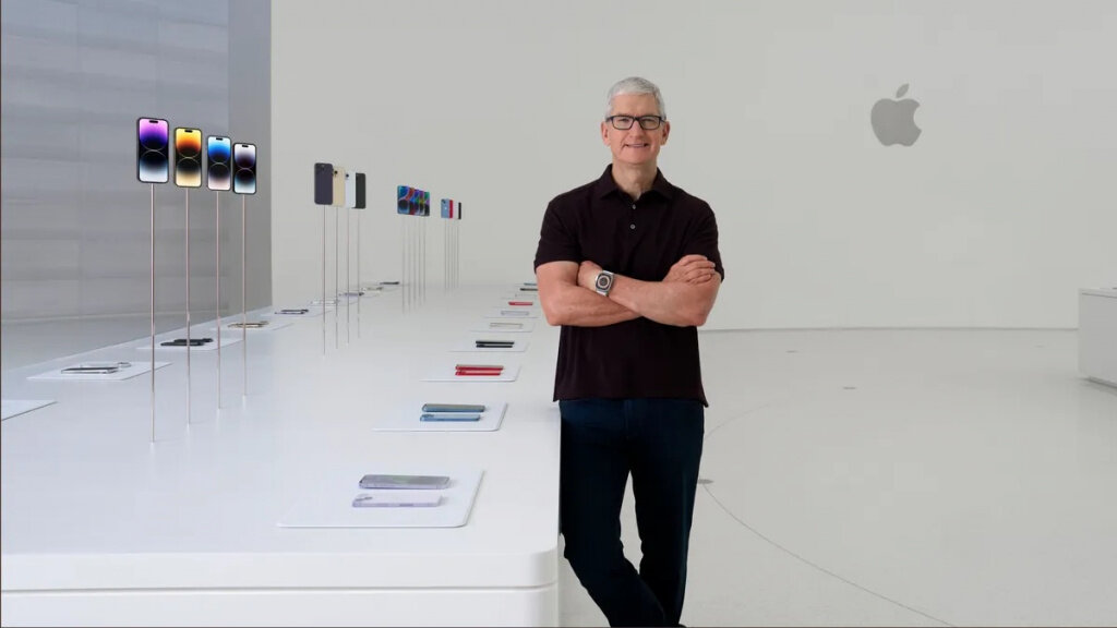    Tim Cook