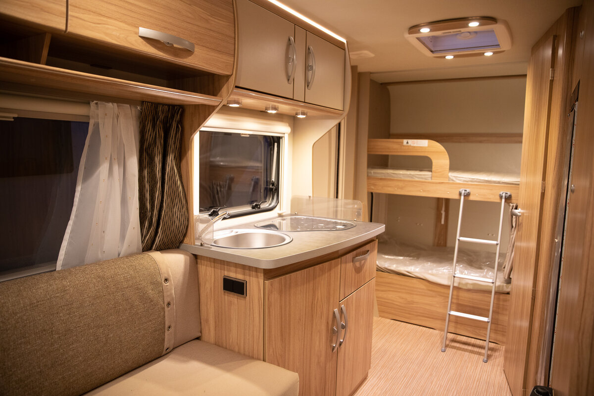 Hymer Eriba Nova Light 515 - Яхты на колёсах 