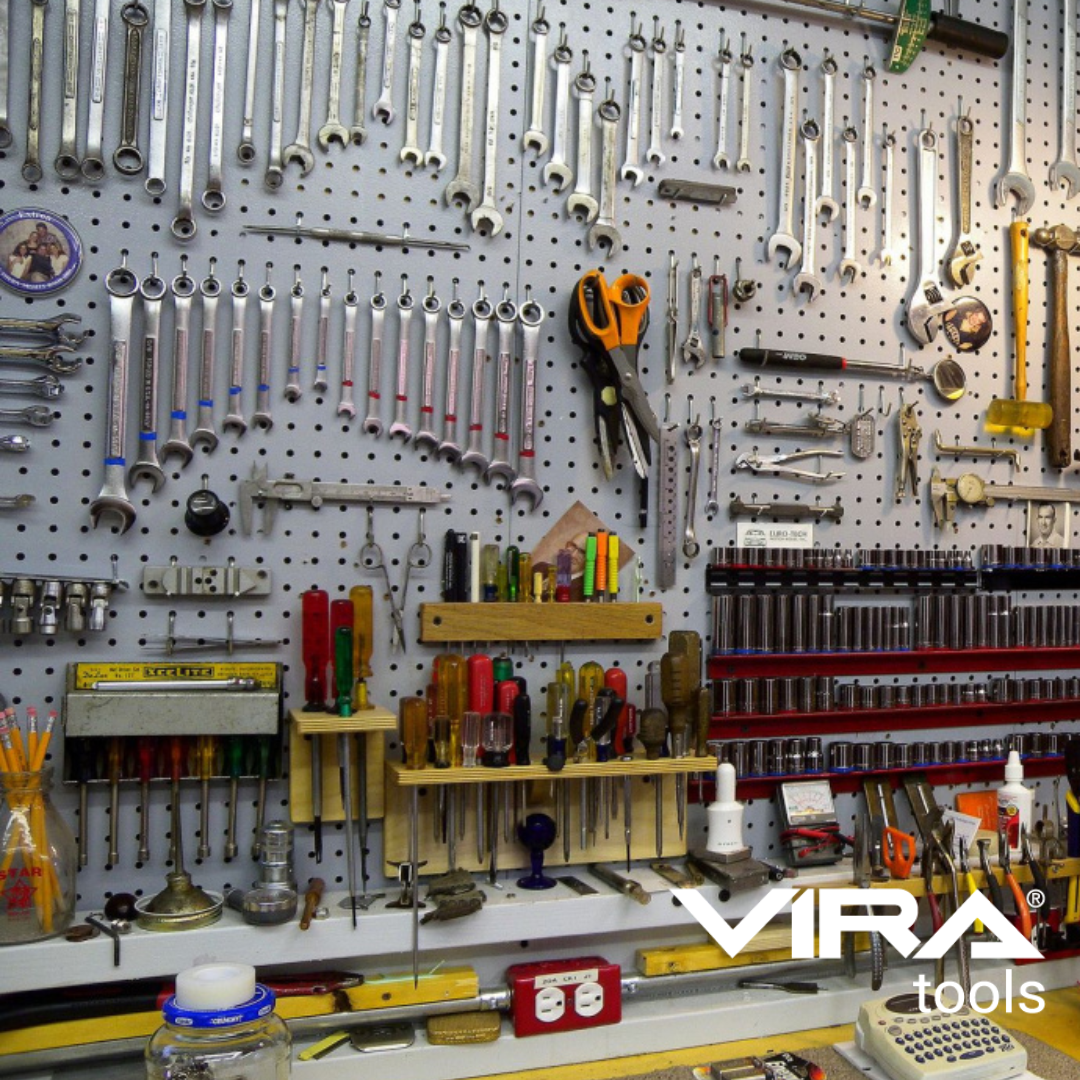 Ручной инструмент, который должен быть в доме у каждого: собрали для Вас набор настоящего мастера