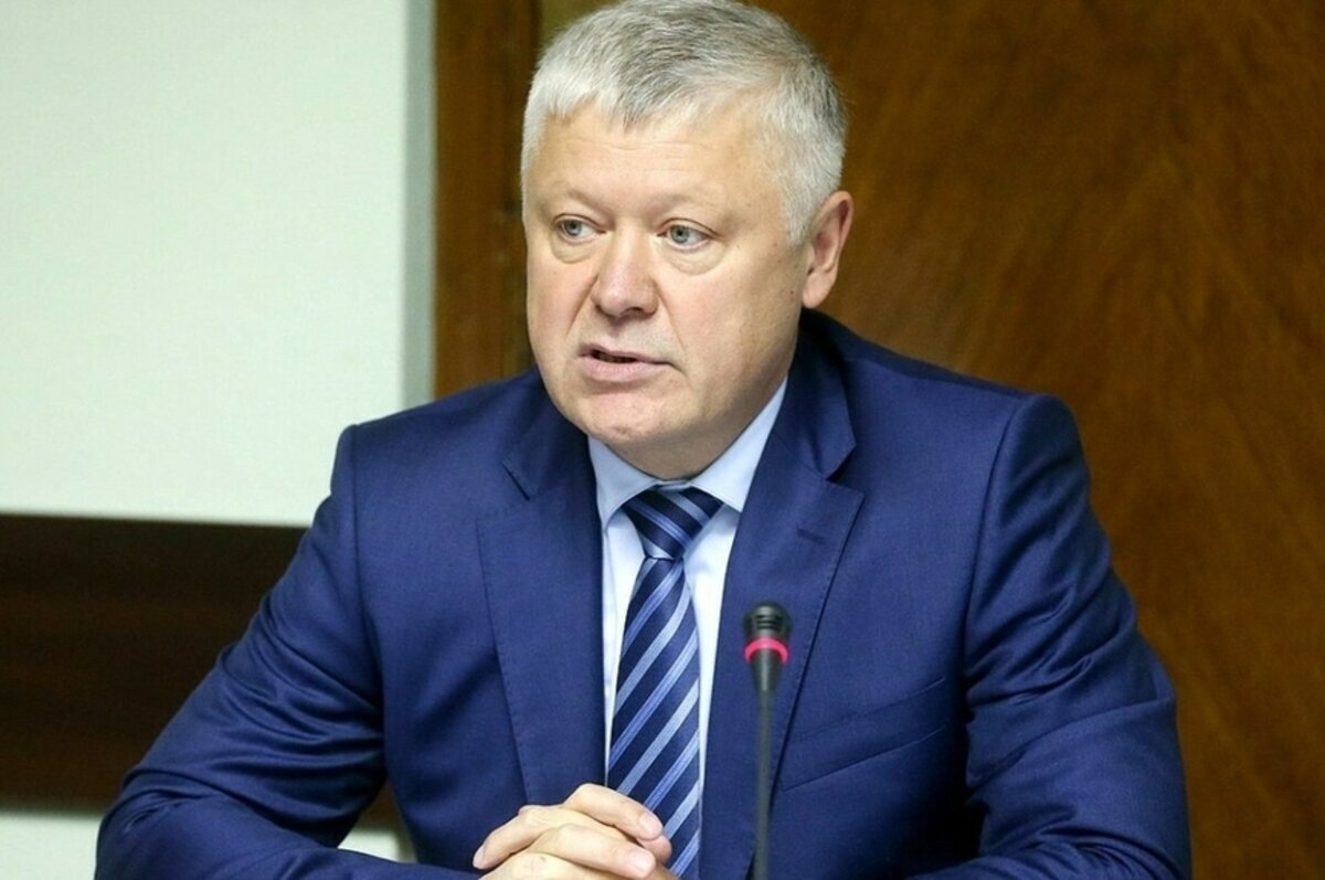    Российский политик Василий Пискарев