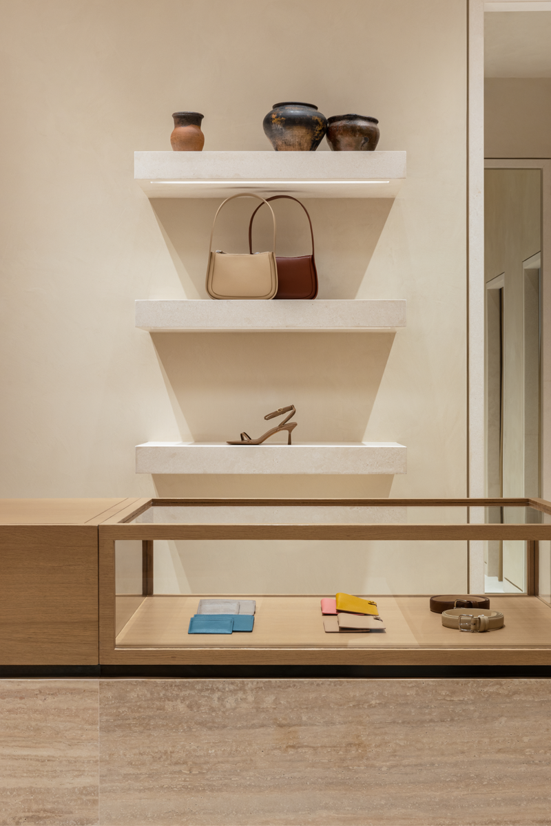    Бренд 12Storeez открыл первый магазин в Дубае (фото 2)