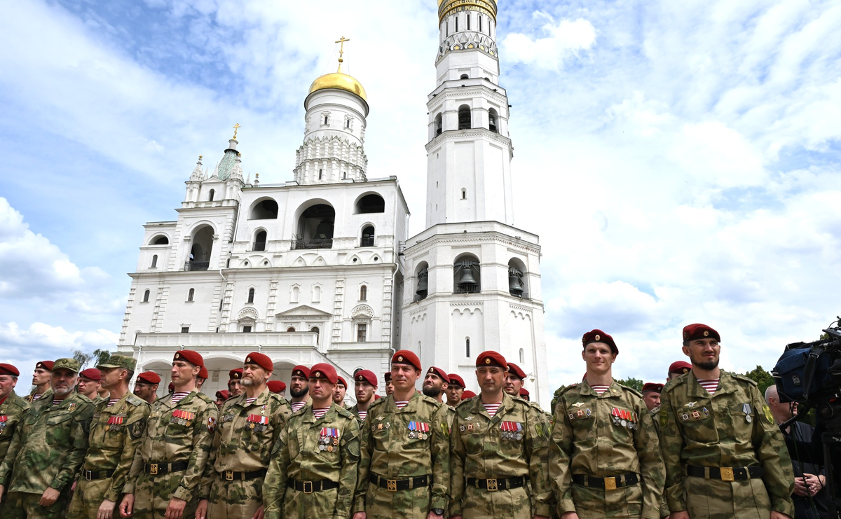 Полк специального назначения в системе охраны московского кремля в годы вов