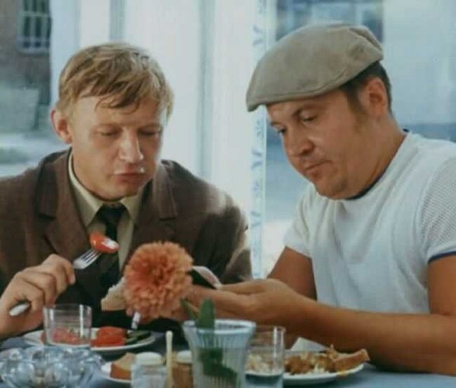 Кадр из фильма «Здравствуй и прощай» (1972). Скриншот.