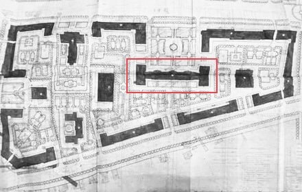 Щербаковская улица, 54 (выделен красным). Планировка квартала. 