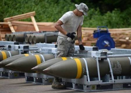    США передадут Украине кассетные боеприпасы