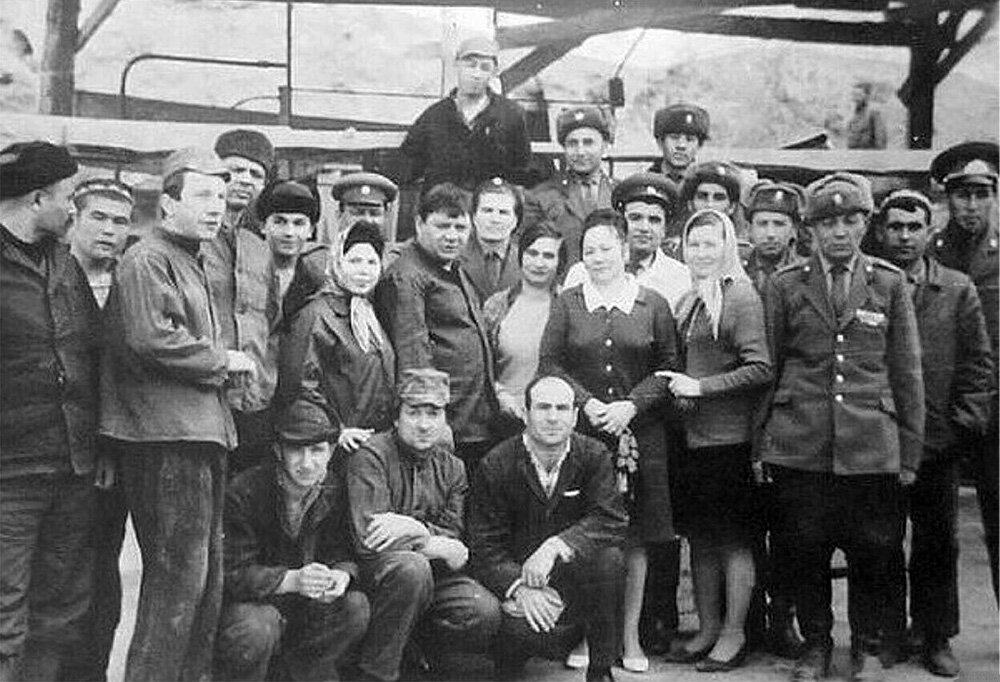 В Каттакурганском СИЗО Самаркандской области Узбекистана на съёмках фильма "Джентльмены удачи", 1971 год 