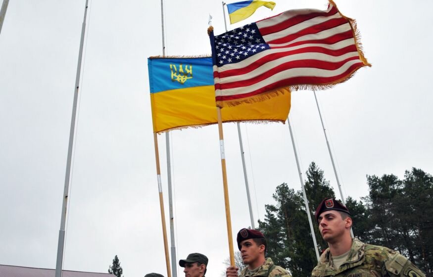    В Минобороны Украины пожаловались, от чего Киев вынужден отказываться ради помощи США