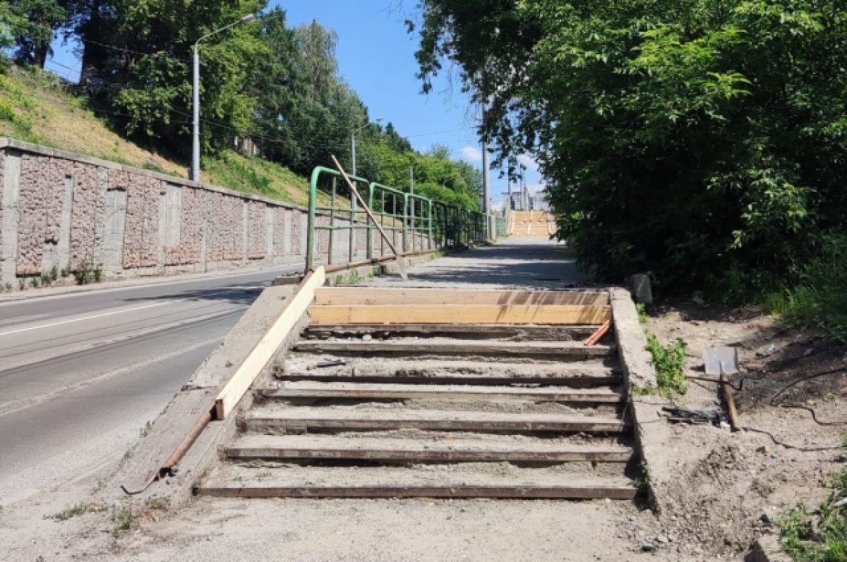    В Томске началось восстановление ступеней на Кузнечном взвозе