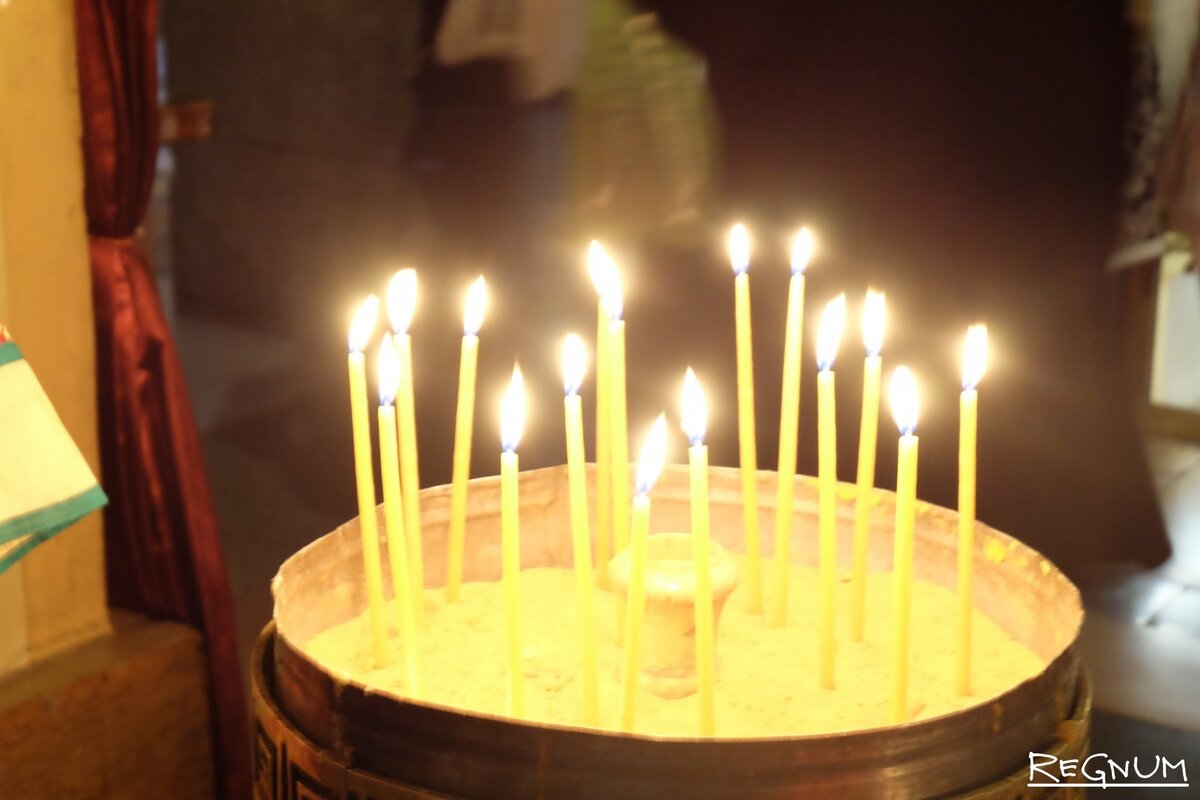    Свечи Наталья Стрельцова © ИА REGNUM