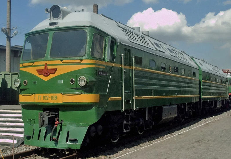 Тепловоз ТГ-102