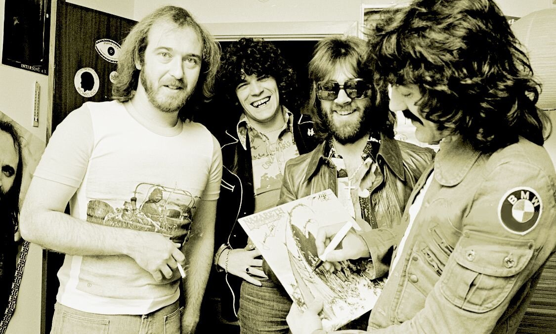 Nazareth: автографы на свежих альбомах Hair Of The Dog, апрель 1975 г. Копенгаген, Дания.