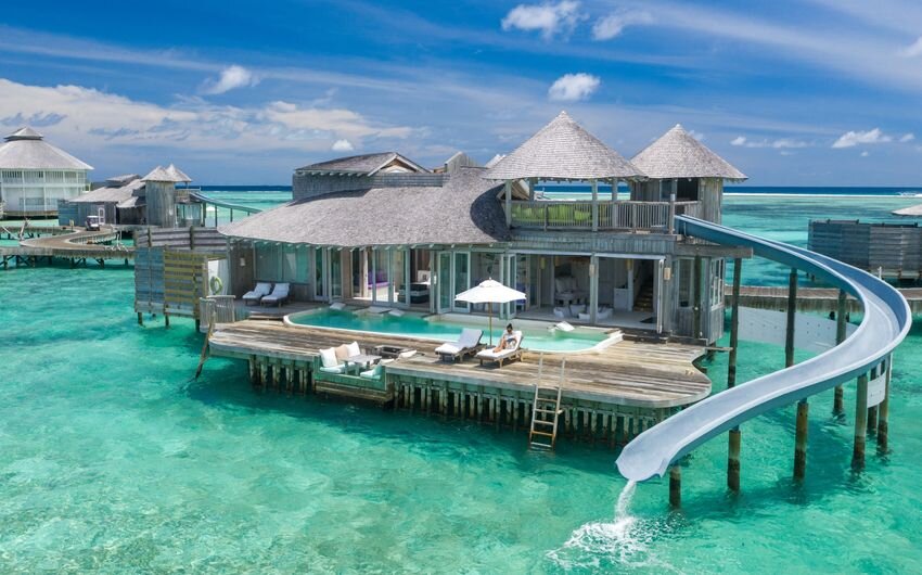 
Водная мальдивская вилла