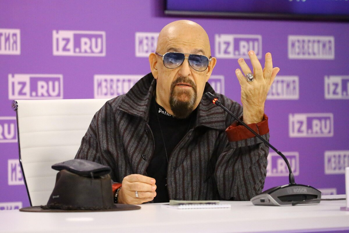    Михаил Шуфутинский