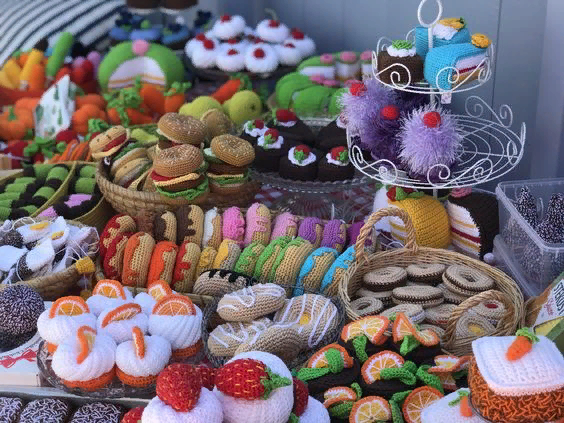 Вязаная еда. Фото из интернета