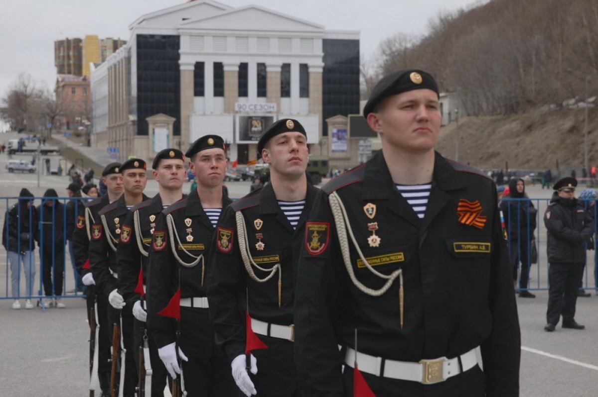    На Камчатке прошёл Парад Победы (фото)