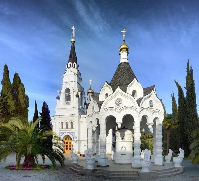      Храм Архангела Михаила