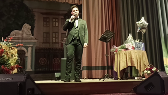 Николай Рябуха исполнил песню 