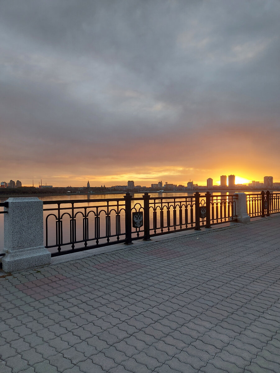 НАБЕРЕЖНАЯ АМУРА