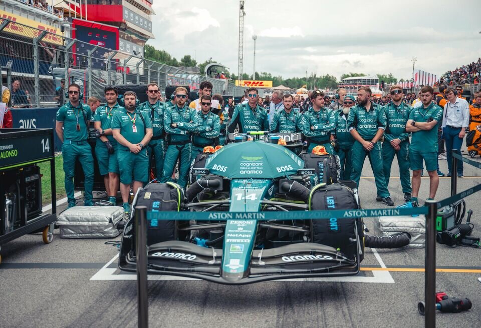    «Такое произошло последний раз!» Фернандо Алонсо пригрозил конкурентамAston Martin