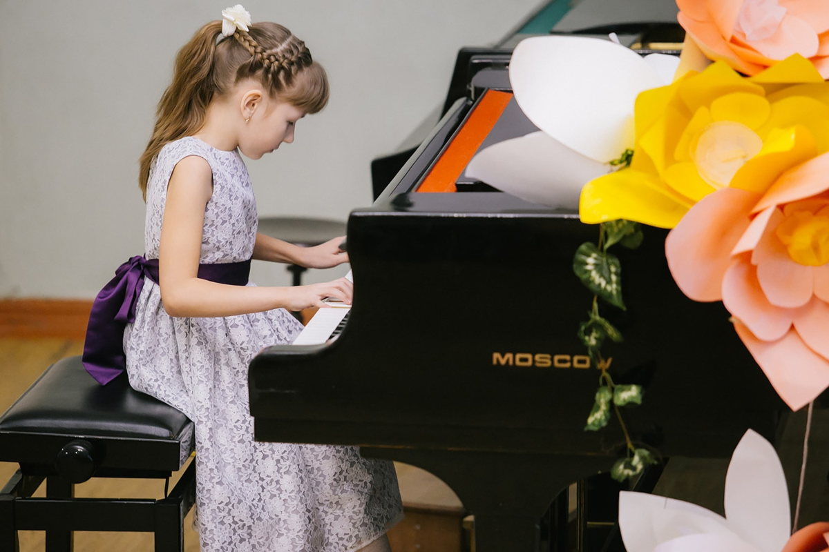 Фортепиано для детей. Дети в музыкальной школе. Концерт фортепиано. Пианино в школе.