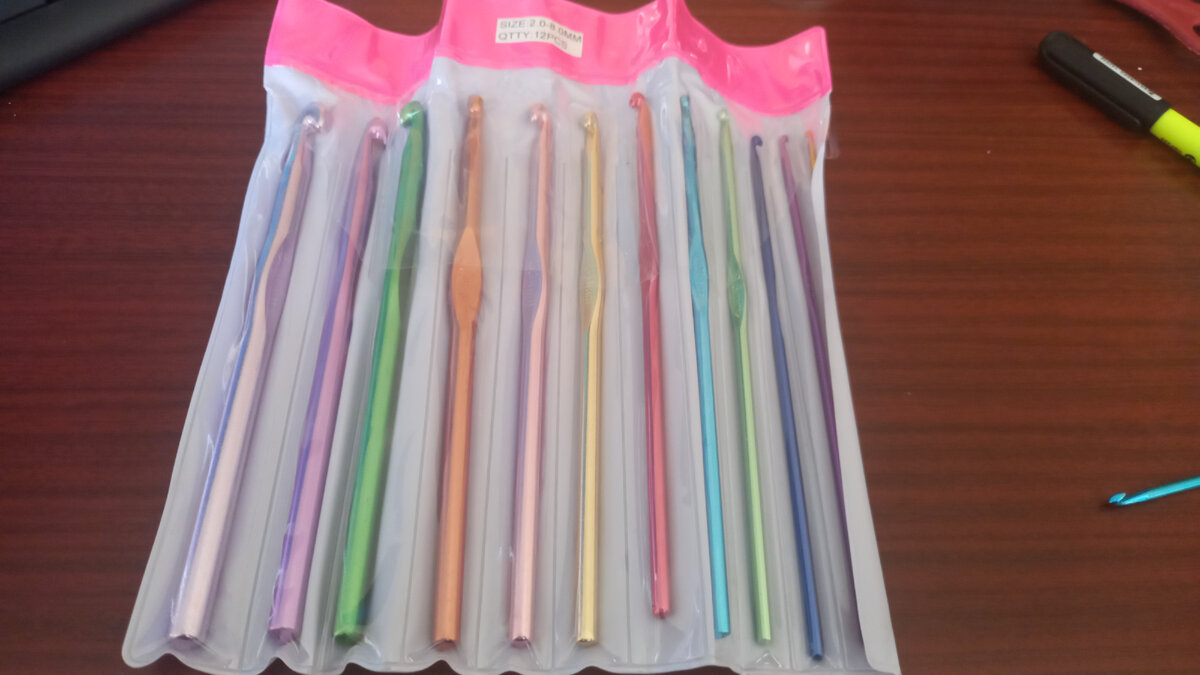 Фото автора. Я под них отжала у старшей прошлогодний пенал. А ей новый заказали.