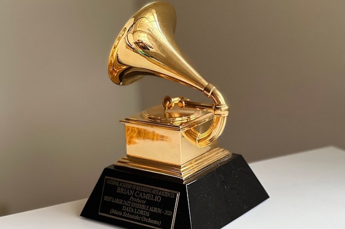    На музыкальной премии Grammy отказались вручать награды ИИ