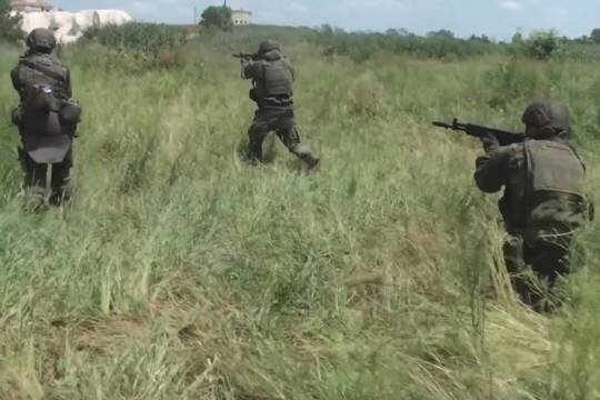    В ДНР захвачен французский колёсный танк